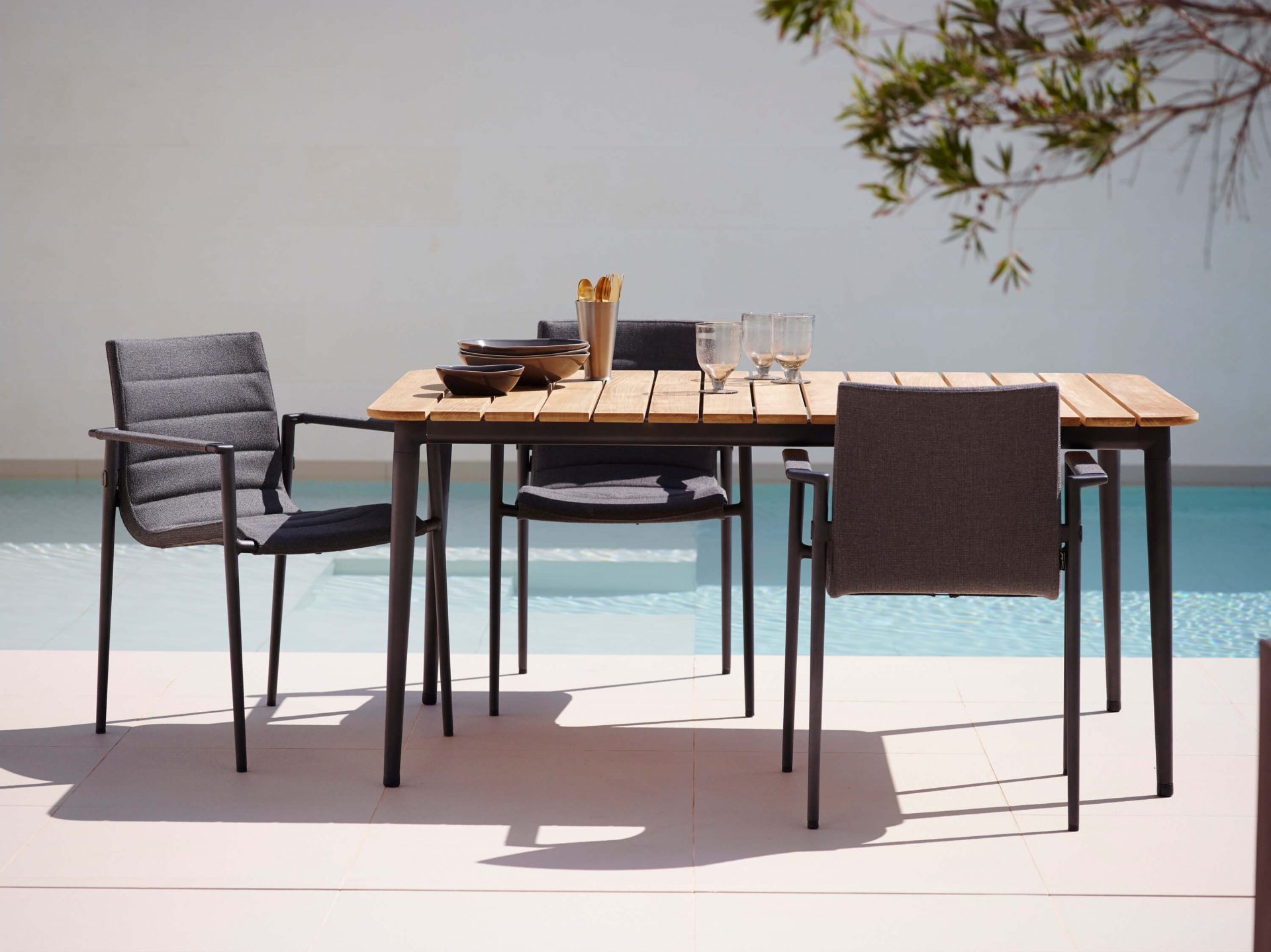 Cane-Line Core Outdoor Table