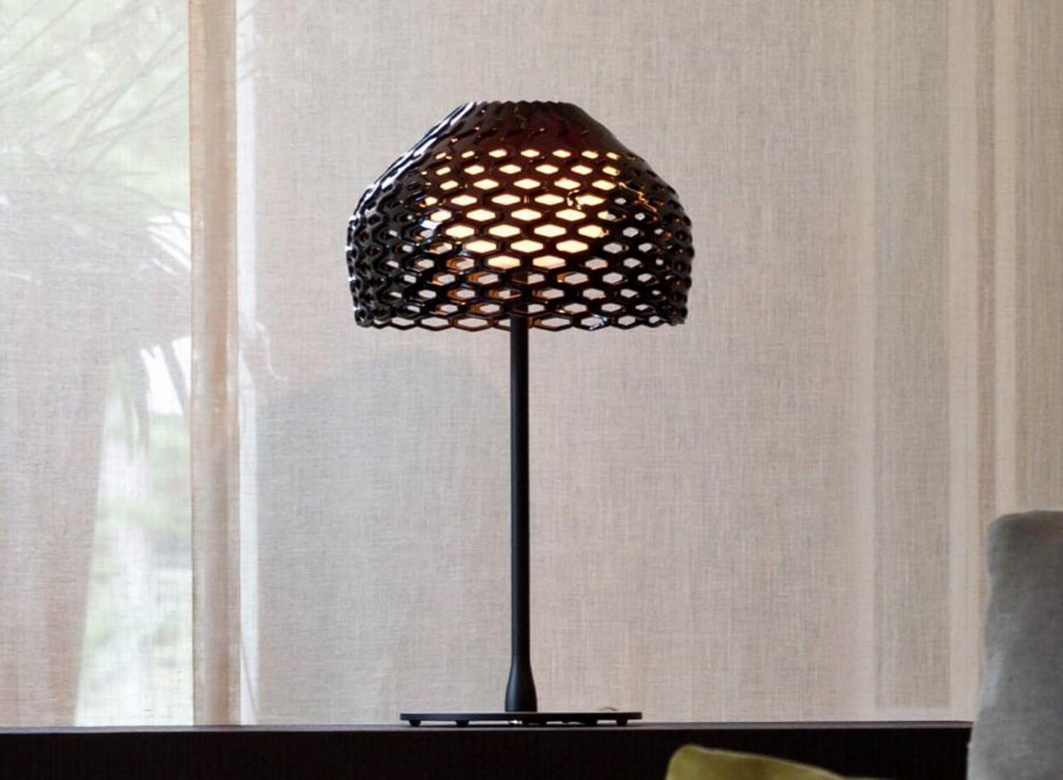 tatou table lamp