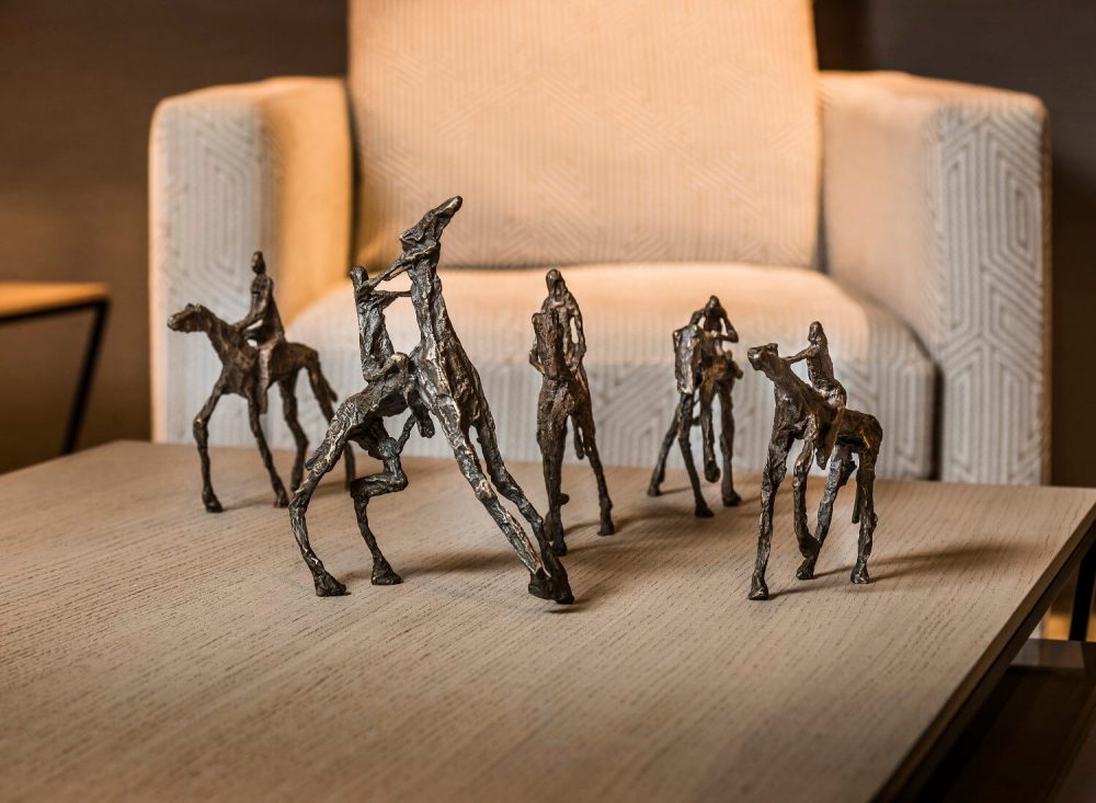 Gardeco To Ride Bronze Figurine Set